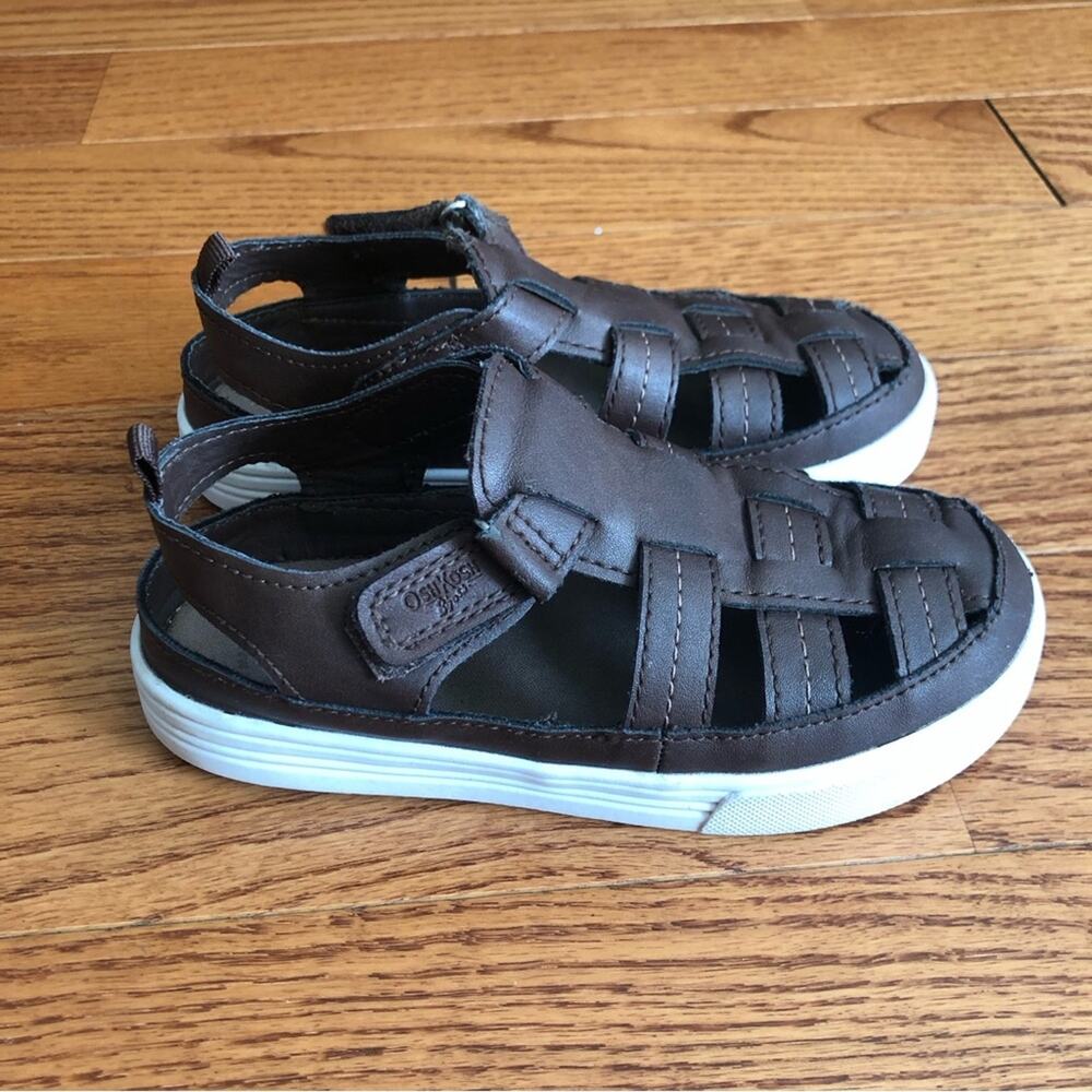Oshkosh B’Gosh Cilan Closed Toe Casual Brown White Sandals Toddler Boy’s Size 12
